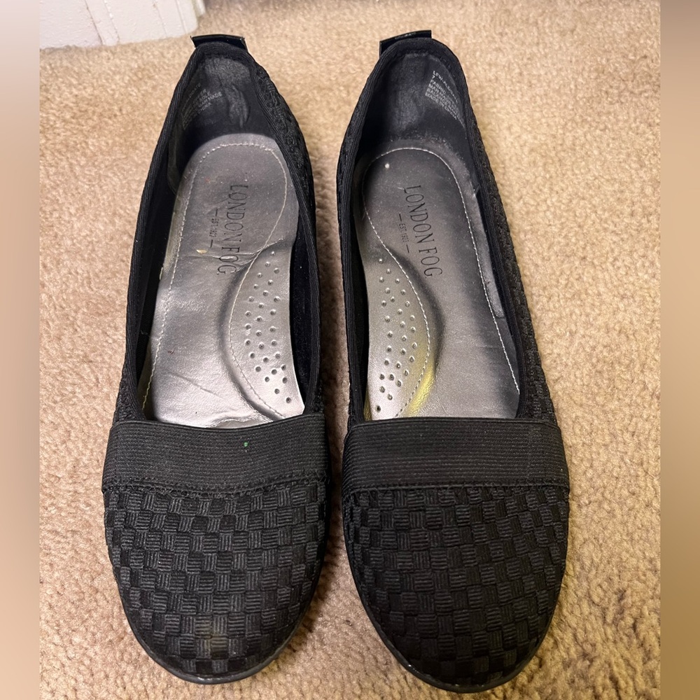 London Fog Women's Textured Black Flats